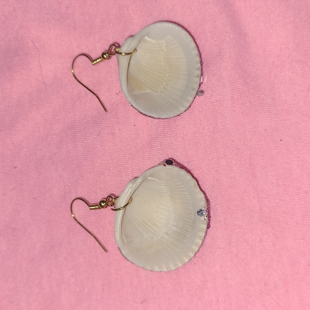 Shell earrings - Picture 2 of 4